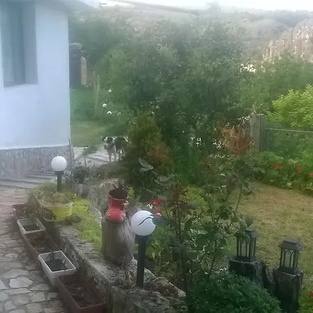 Kyshta Za Gosti Stella Holiday home *